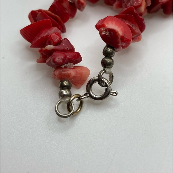 Vtg Red Coral Chunk Beads Boho Tribal Beaded Lariat Style Necklace 16” + 3” Drop - Picture 7 of 7